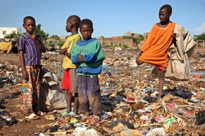 nigeria-extreme-poverty-696x464